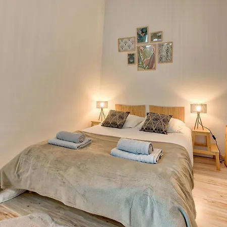Le Bateau Perche - Bel Appt Pour 4 * Nay (Pyrenees-Atlantiques)